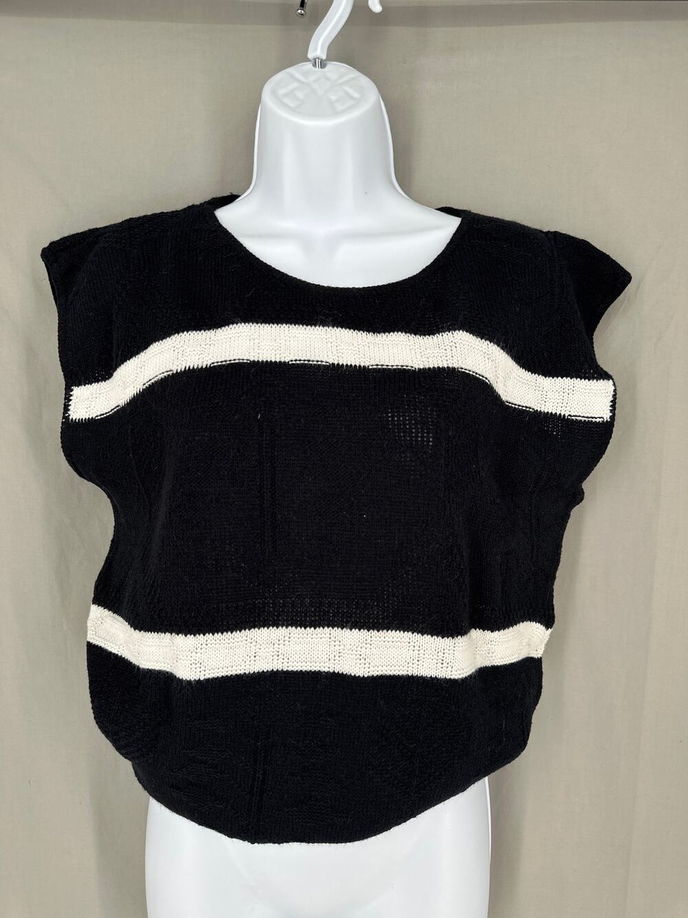 80s Vintage Top Womens Small Black Striped Knit White Nautical Retro Cap Sleeve